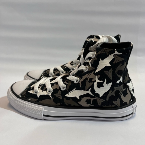 Converse Other - Converse Chunk Taylor All Star Hi Black Shark!!!